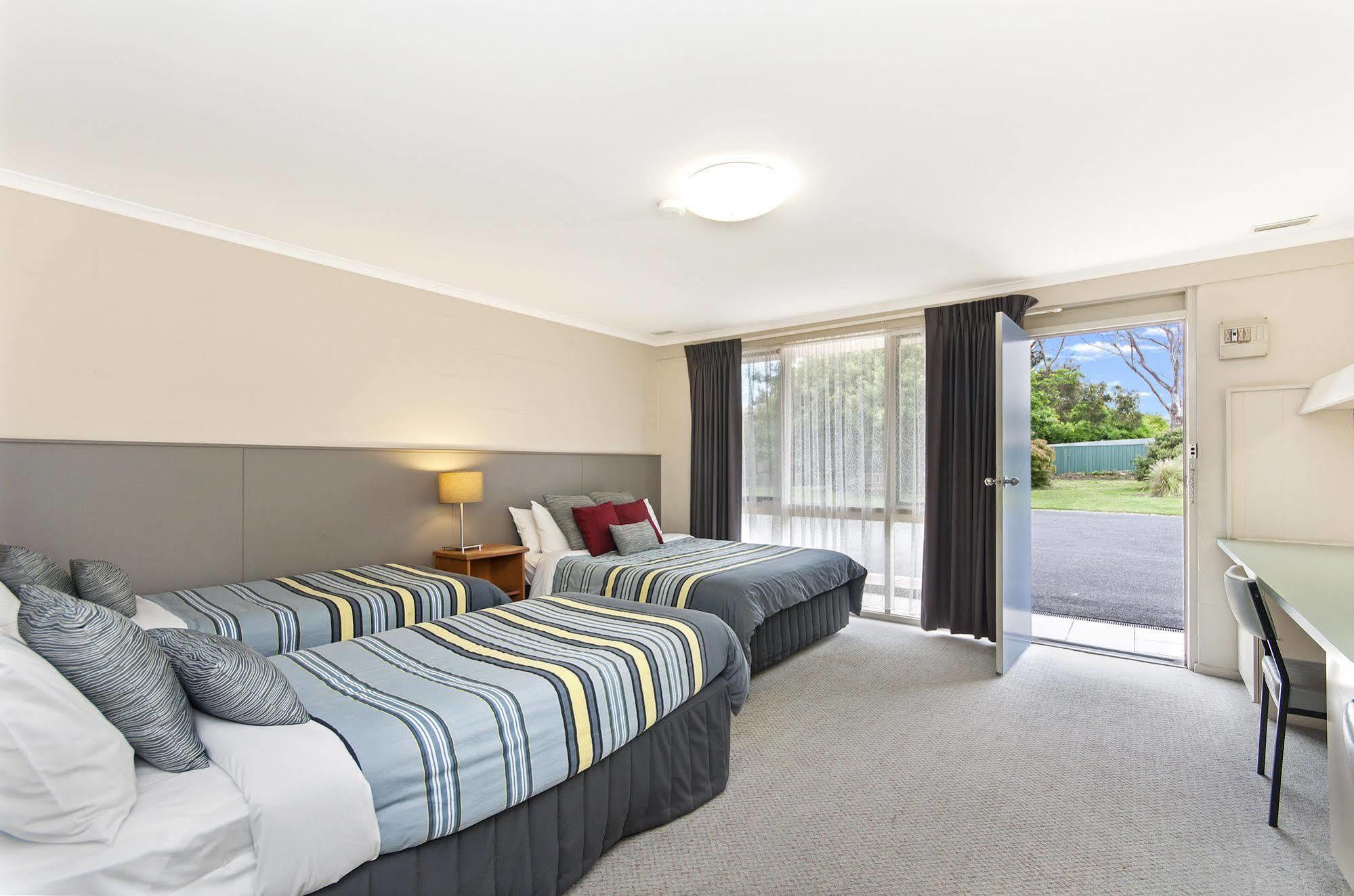 Melaleuca Motel Portland Exterior photo